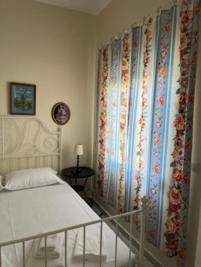 Aliki's Apartments